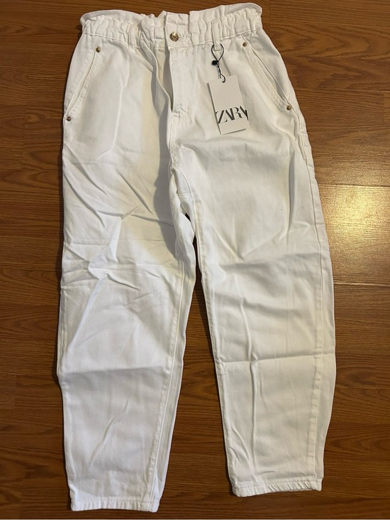 Zara Denim - Zara White Paperbag Waist Baggy Jeans